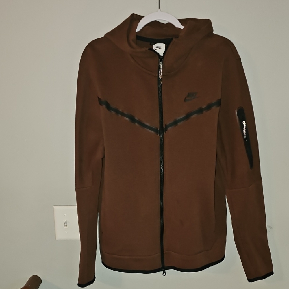 NIKE Mens Sz Large Nike Tech Zip Up. Brown And Black! Great Condition. Stock X!!